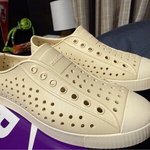 Native Kids Cream Water Shoes